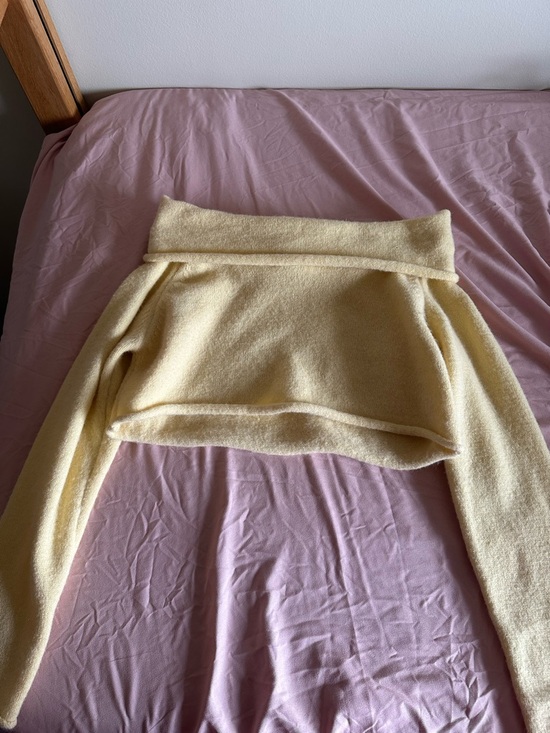 Girls' Cream Faux-Wool Cropped Sweatshirt - Picture 3 of 3